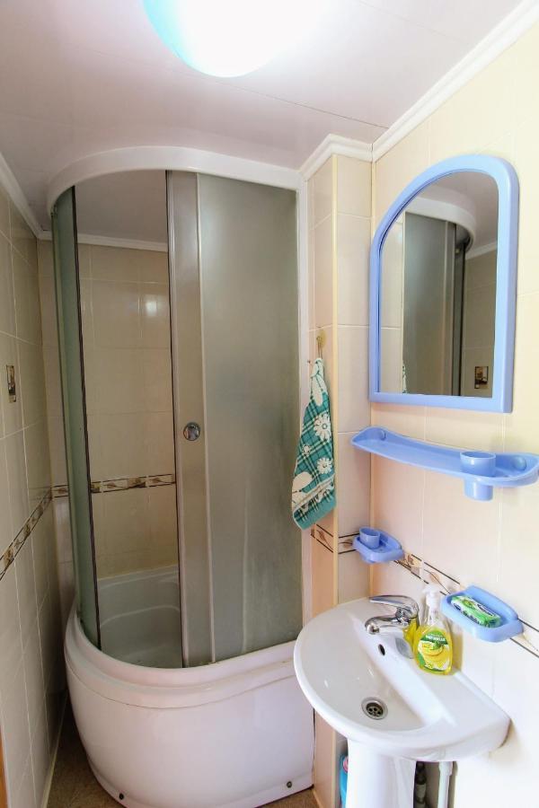Будиночок Для Щастя ยาเรมชา ภายนอก รูปภาพ